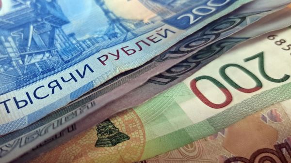 Инфляция оказалась выше уровня индексации зарплат бюджетников